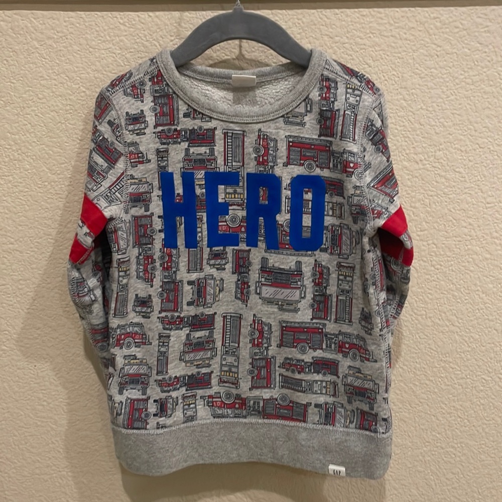 Baby Gap Firetruck Sweater size 5T
